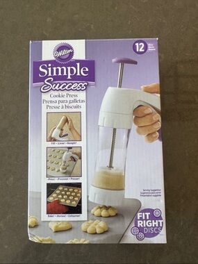 Wilton simple success cookie press. Used once!